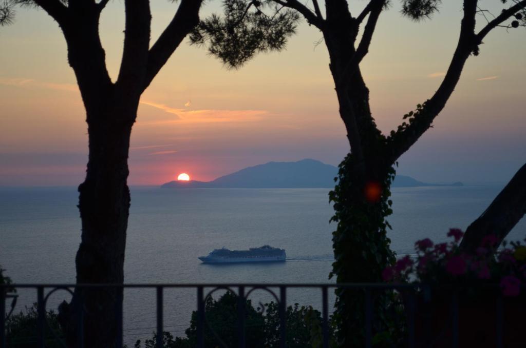 Le Ginestre Di Capri Bb & Holiday House Anacapri  Exterior foto